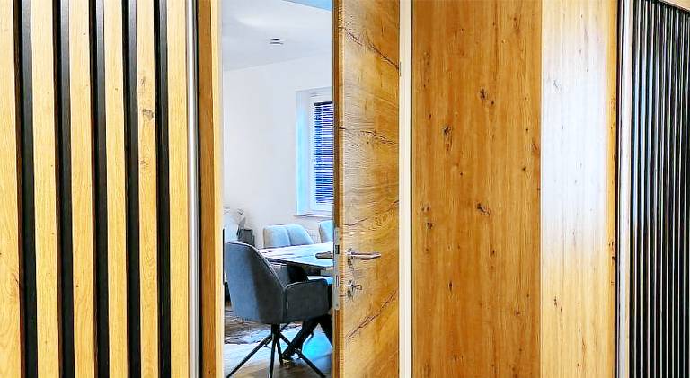 Holiday apartment with yard — photo 4