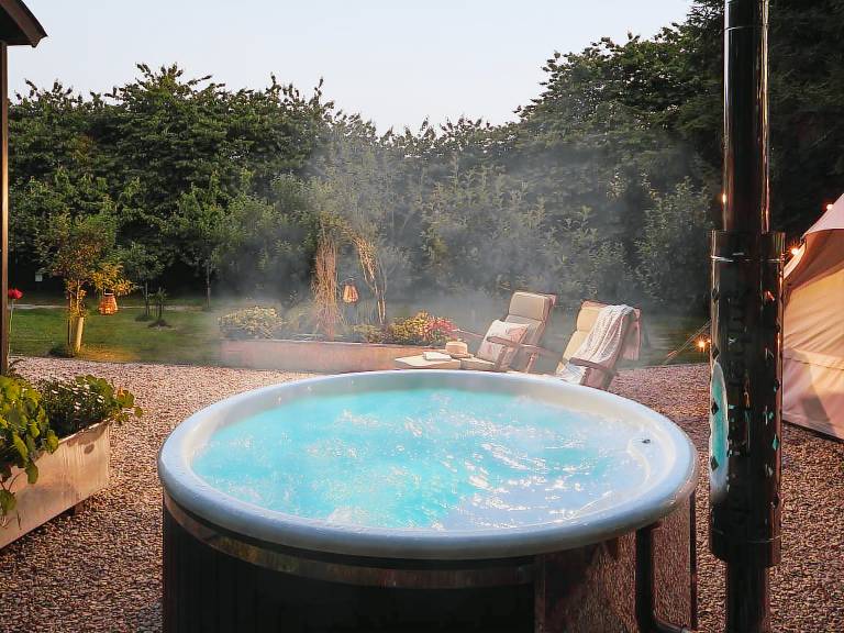 Cottage with garden & jacuzzi — photo 3