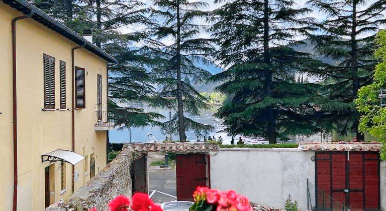 Apartment with 1 room for 2 persons in Terni