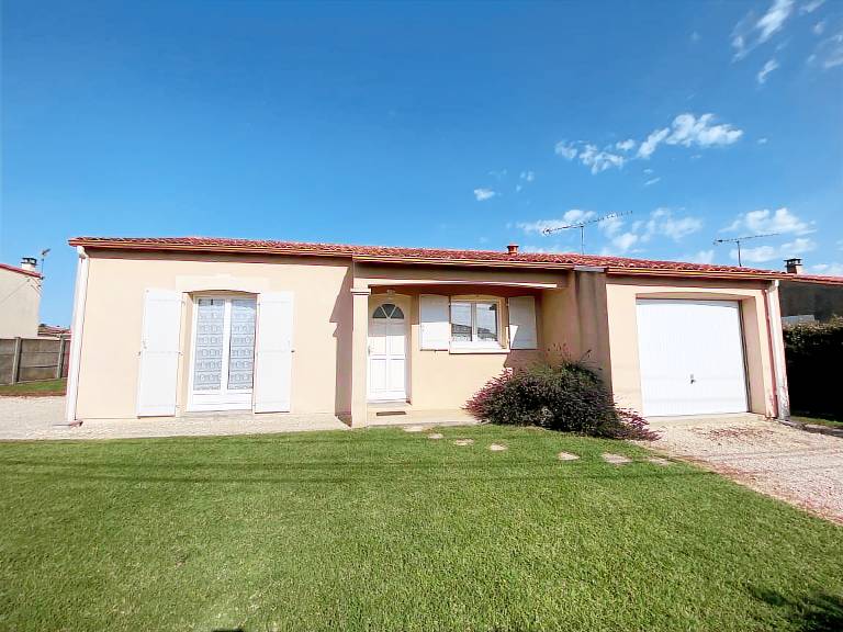 Vacation home with barbeque — photo 2