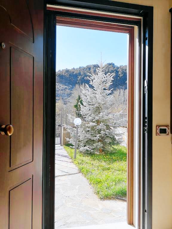 Family-oriented nice villa with garden | Panoramic view | Dogs allowed — photo 2