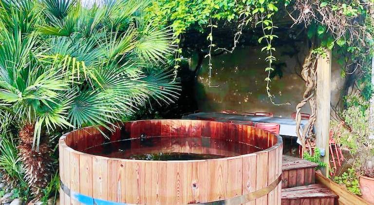 Vacation home with pool | Pets are welcome — photo 5