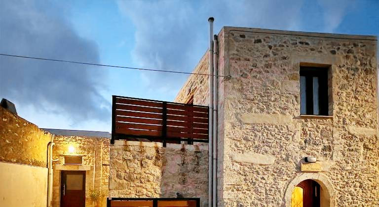 Rental apartment with patio in Hersonissos
