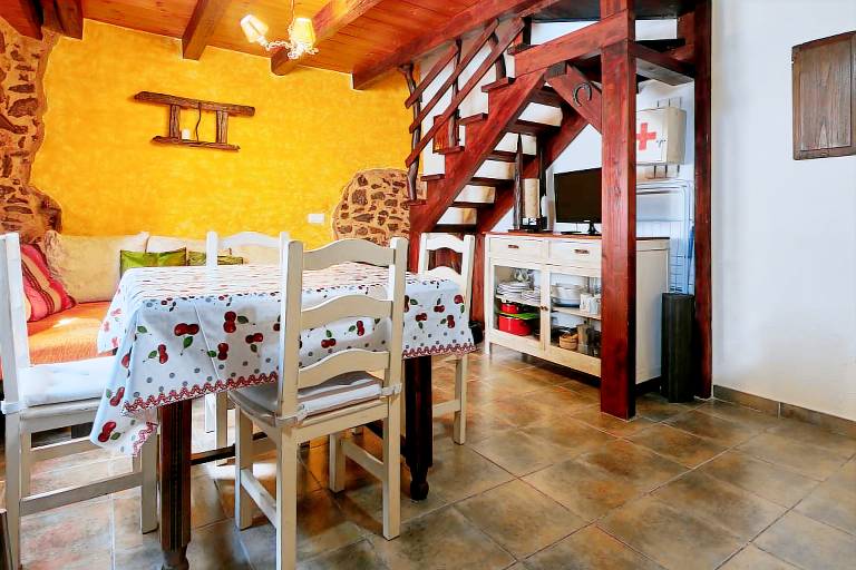 Country House 'El Sardón I' with Mountain View, Wi-Fi and Air Conditioning — photo 4