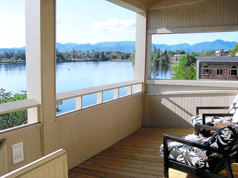 The Haus on Mirror Lake — photo 3