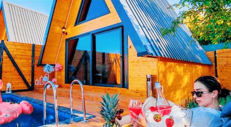 Wonderful villa with barbecue, hot tub & garden | Pets allowed — photo 3