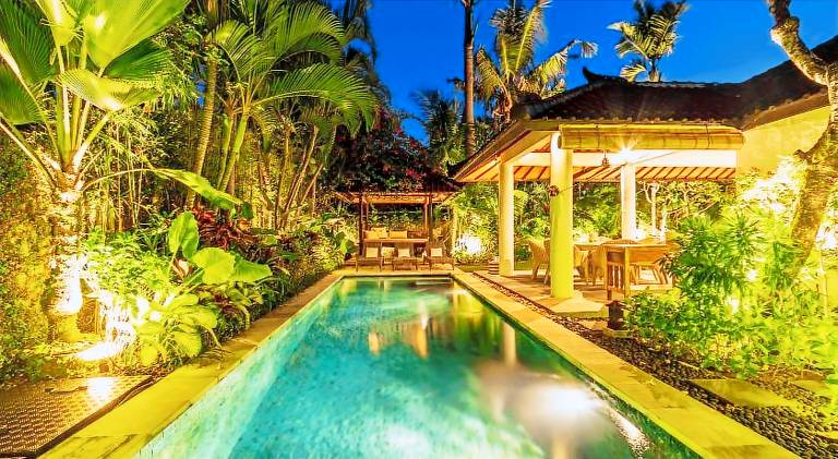 Big villa with pool | Close to the beach | Pets allowed in Kuta