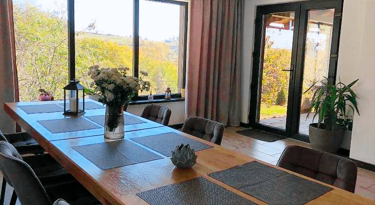 Lodge with garden, grill & terrace — photo 2