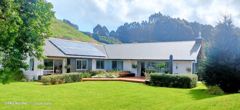 House Acacia Bay