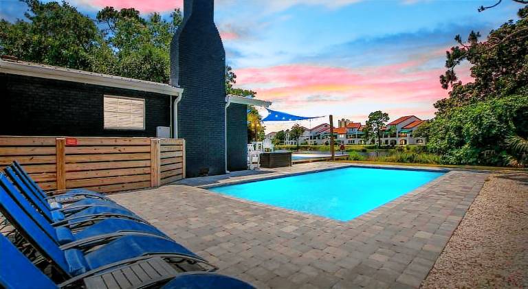 House with jacuzzi & pool in Panama City
