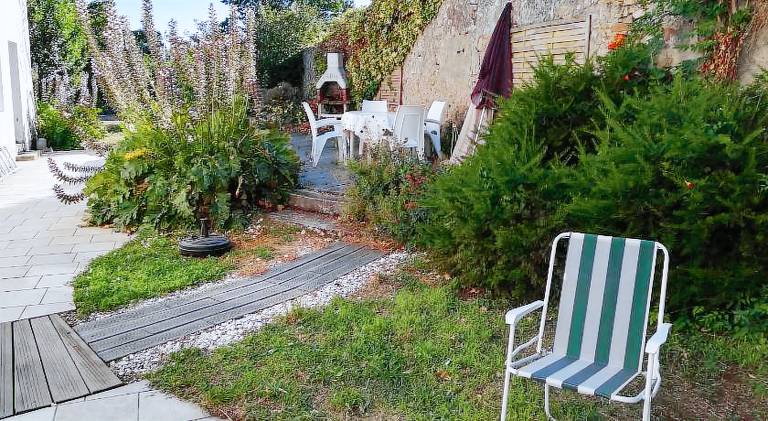 House with 3 rooms for 6 persons in Bergerac