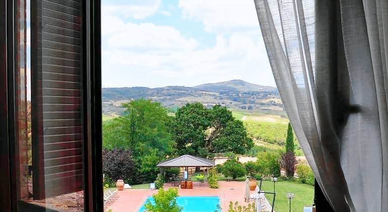 Farm with yard, pool & grill | Dogs allowed — photo 2