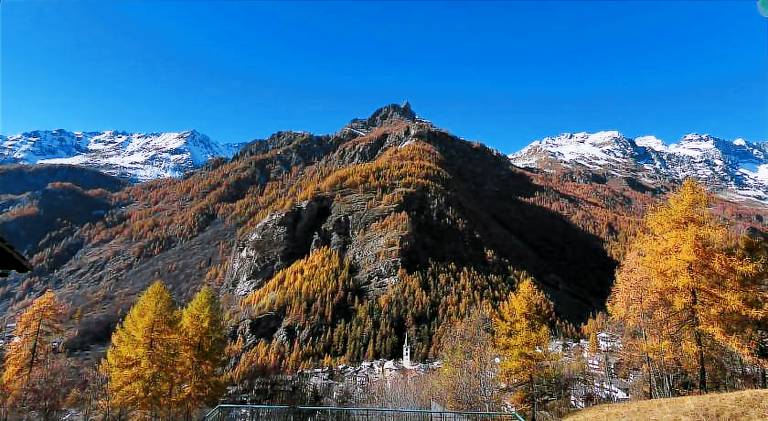 Apartment with patio, grill & garden in Valtournenche