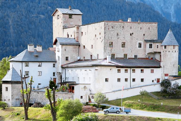 Schloss Nauders