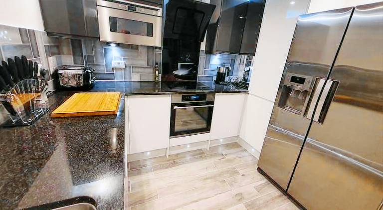 Apartment with 3 rooms for 6 persons in Luton
