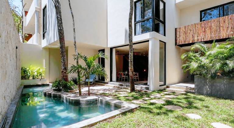 Rental apartment with pool in Tulum