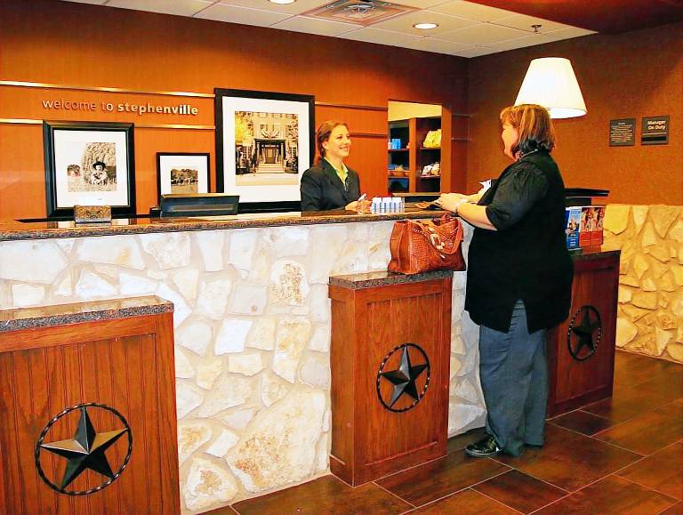 Hampton Inn & Suites Stephenville — photo 4