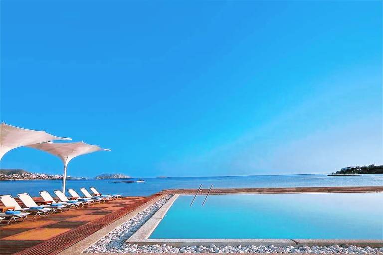 Grand Resort Lagonissi