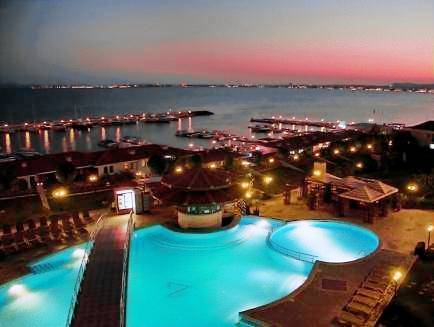 Apartment with terrace, yard & private pool | Beach nearby | Pets are welcome — photo 2