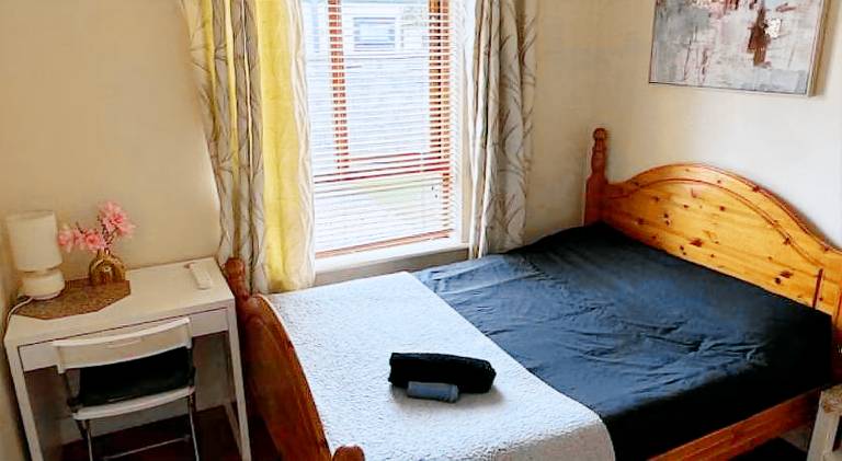 lovely bedroom in Newbridge