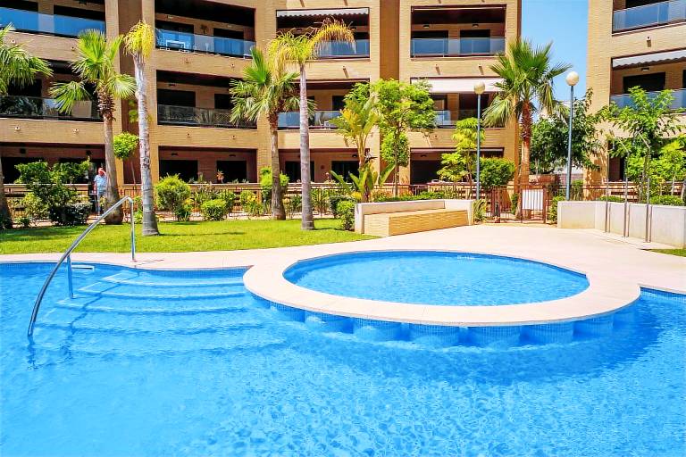 Holiday apartment with garden, terrace & pool | Good for workation — photo 5
