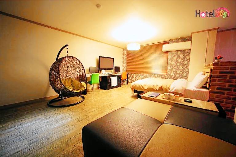 Chuncheon Myeongdong Hotel