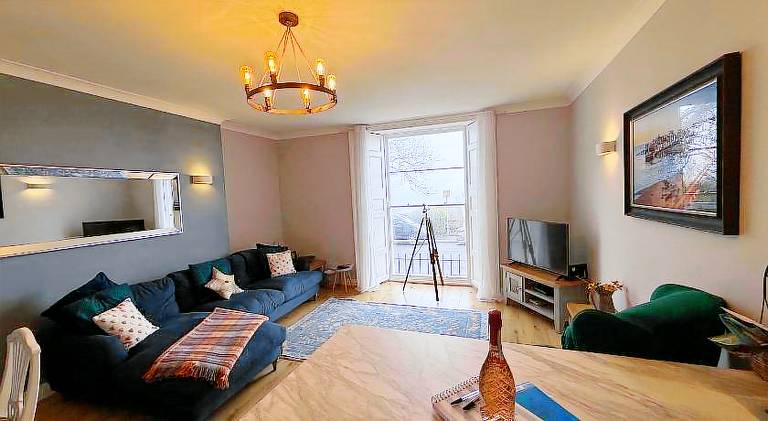 Apartment with 2 rooms for 4 persons in Tenby