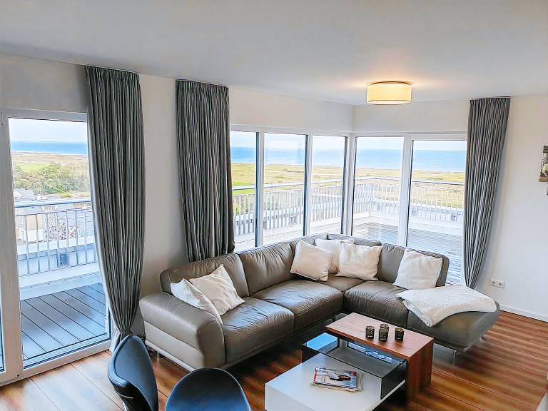 Luxus-Ferienwohnung, eigene Sauna, große Terrasse, Meerblick — photo 5