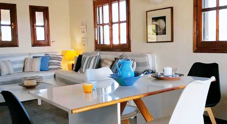 Apartma  Παραλία Καρφάς