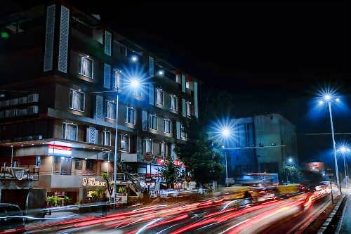 Hotel Pleasant Lake