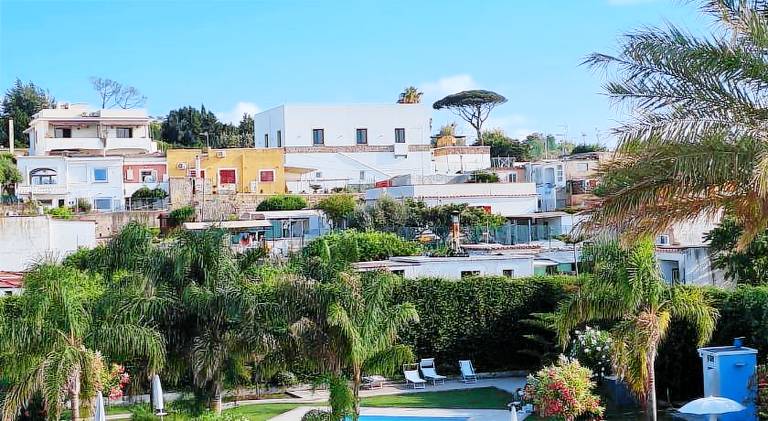 Pleasant holiday apartment with pool | Beach nearby | Pet-friendly — photo 2