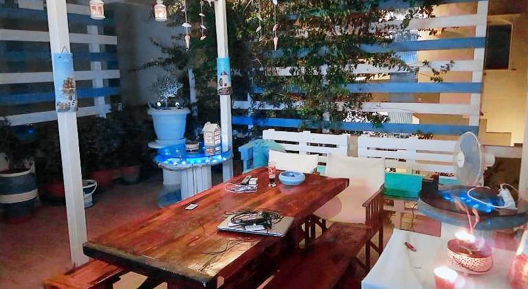 House with patio & grill — photo 2