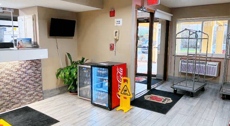 Super 8 By Wyndham Mundelein/Libertyville Area — photo 4