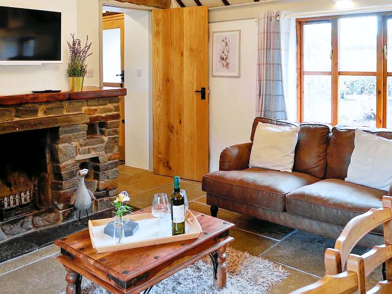 Family-oriented cottage with garden | Pets are welcome — photo 2