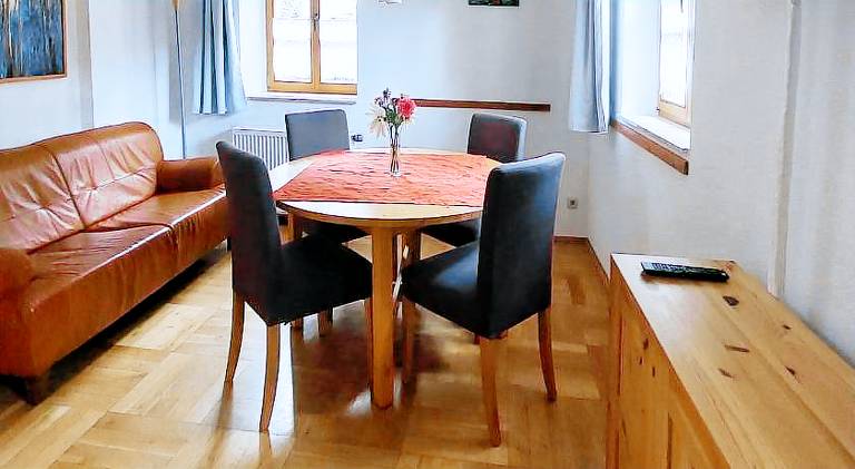 Holiday apartment with patio, barbecue & garden — photo 4