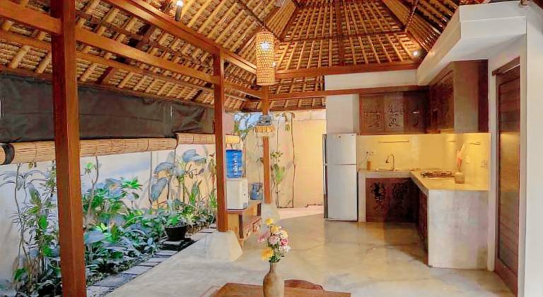 Villa with private pool & patio — photo 5
