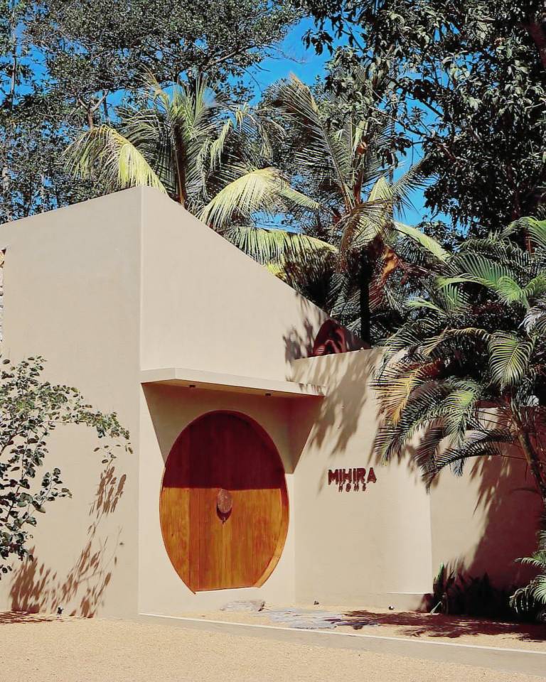 Villa with yard, patio & pool | Good for workation in Ahangama