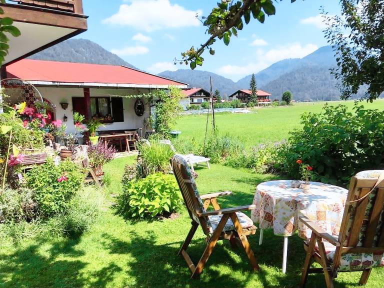 2 Raum Wohnung 48 m² mit großem Balkon