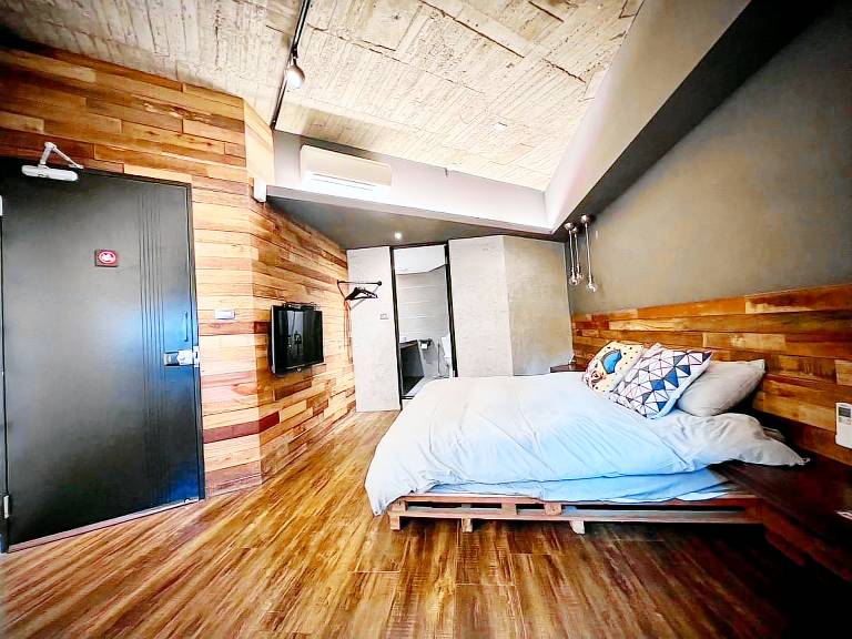 Qinghai B&B 晴海民宿 成功館 二人房Ｂ 免費停車 — photo 3