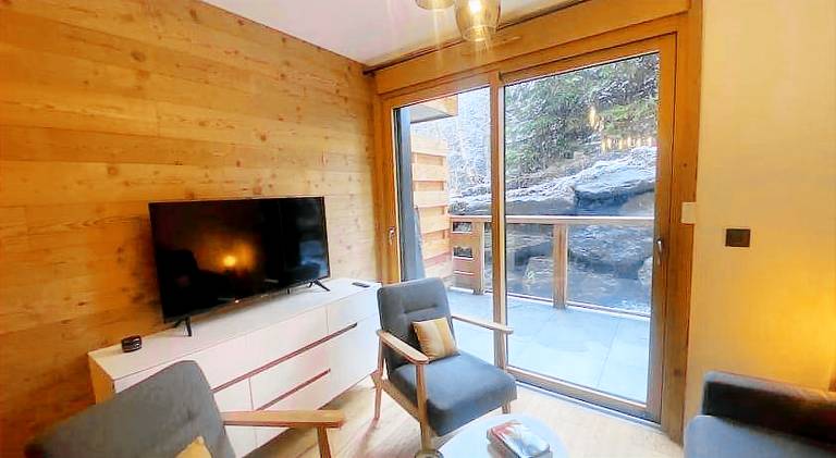 Rental apartment with 2 rooms for 6 persons — photo 2