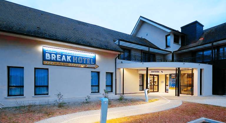 Break Hotel — photo 3