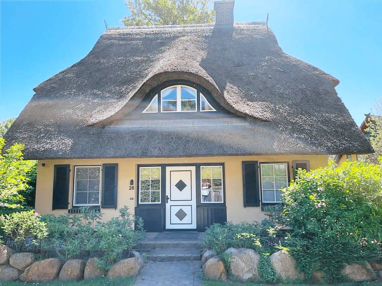 Freistehendes Reetgedecktes Ferienhaus in Strandnähe — photo 3