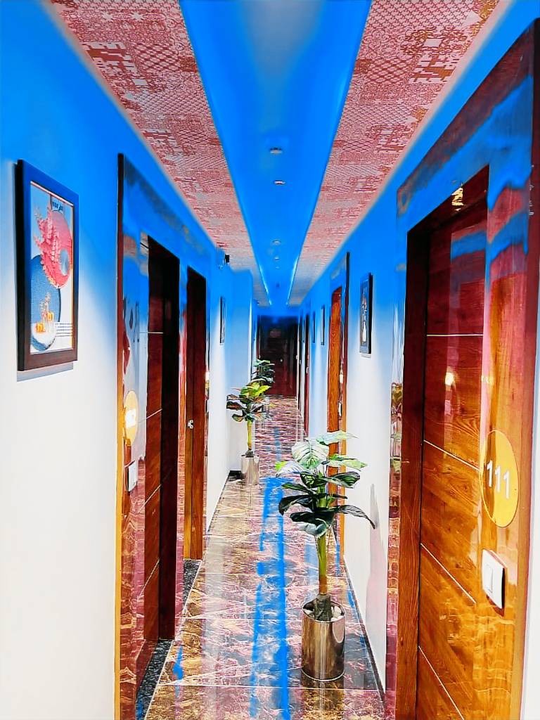 Hotel avenue sky — photo 4
