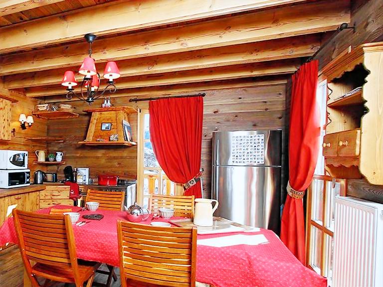 Chalet with 7 rooms for 14 persons — photo 4