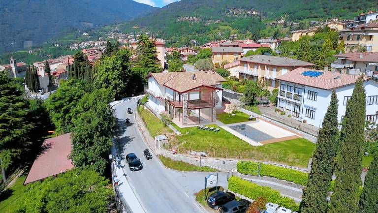 Holiday apartment with garden & heated pool — photo 4