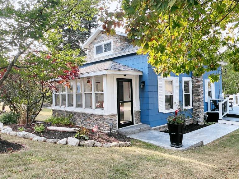 Cottage Lakeside Marblehead