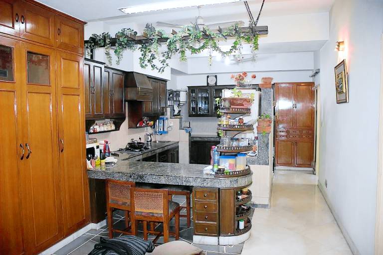 Apartment  Karol Bagh