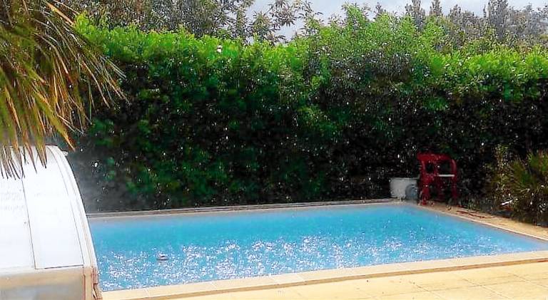 Rental apartment with private pool, terrace & yard | Pets allowed — photo 3