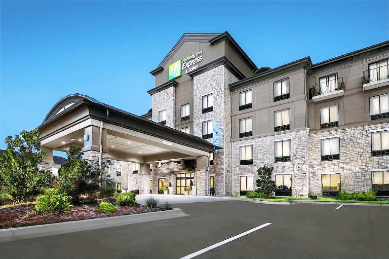Holiday Inn Express & Suites Conway by IHG