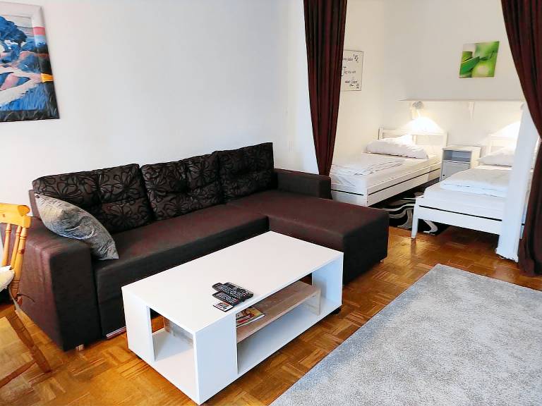 Apartment with 1 room for 4 persons — photo 2